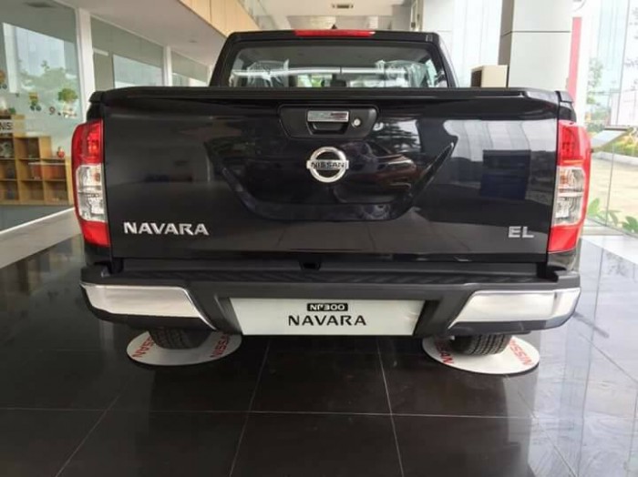 Nissan Navara EL khuyến mãi lên đến 65 triệu duy nhất tháng 10