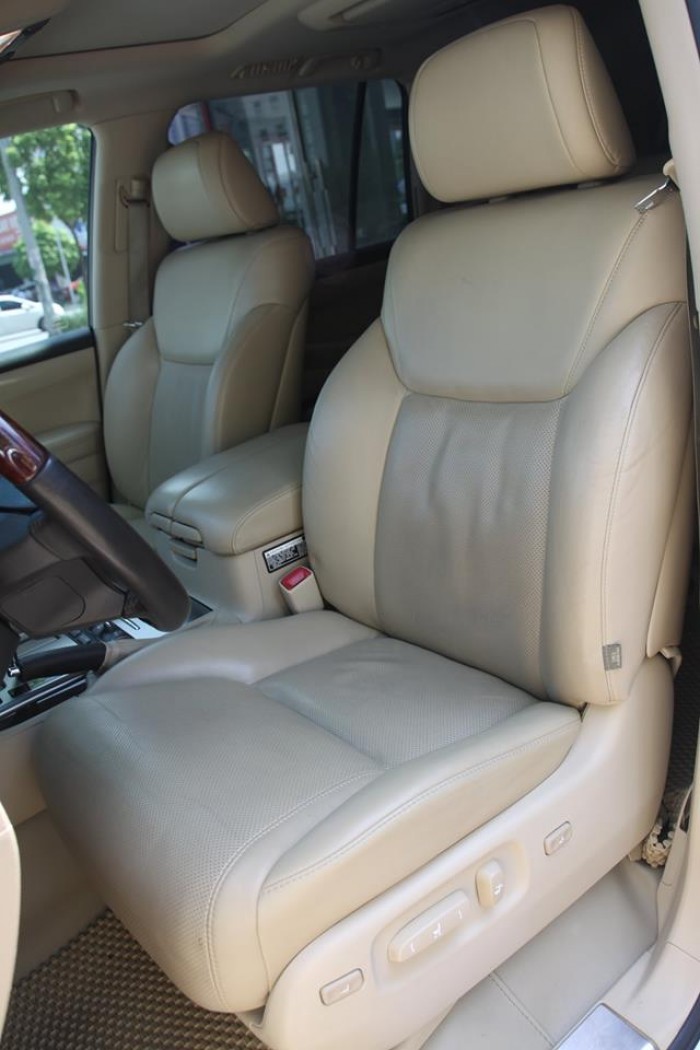 LEXUS 570 màu trắng, nội thất kem. Sản xuất 2010, đăng ký lần đầu biển Hà Nội siêu Vip ( Biển tứ quý )