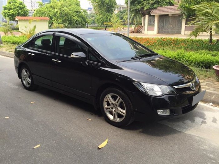 Honda Civic 2007 màu đen tự động đẹp víp