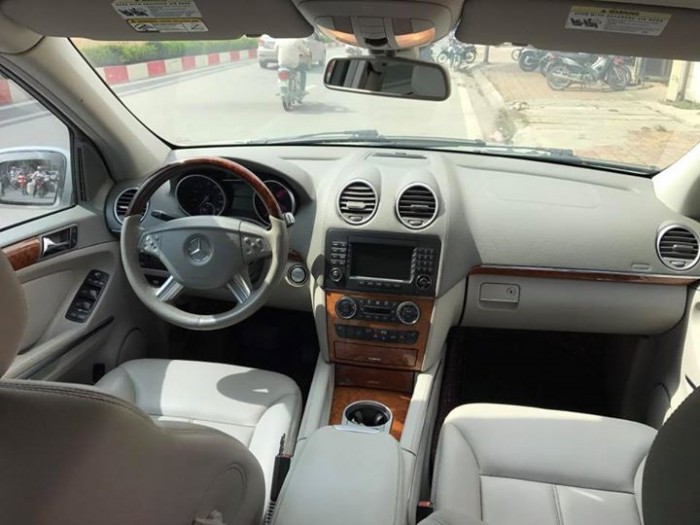 Mercedes Benz GL320 model 2008