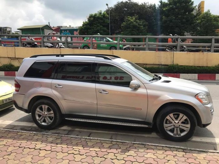 Mercedes Benz GL320 model 2008