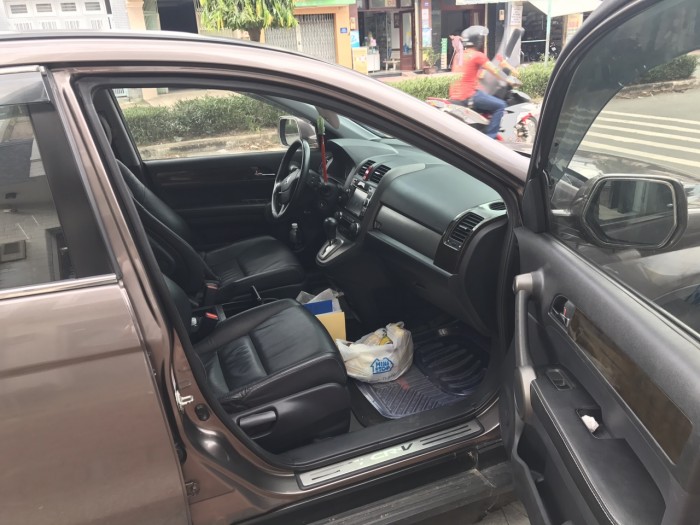 Nhà ít đi cần bán Honda CRV 2013 xe đẹp như mới màu nâu hồng tự động.