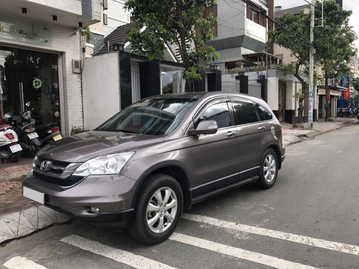 Nhà ít đi cần bán Honda CRV 2013 xe đẹp như mới màu nâu hồng tự động.