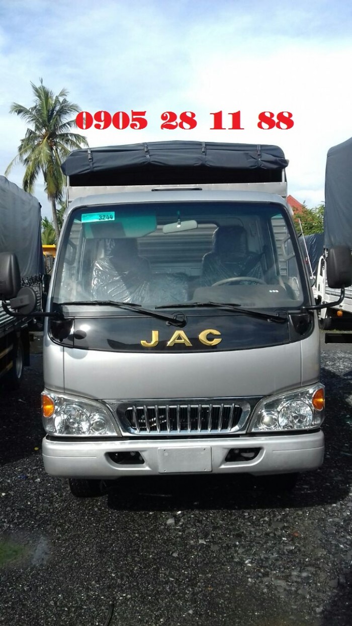 Bán xe tải JAC 2.4T trả góp