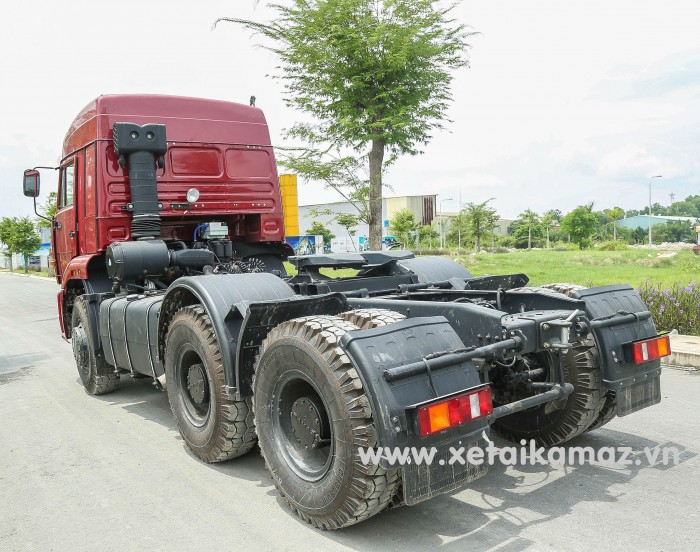 Xe Đầu Kéo Kamaz 6460 (6X4), 53 TấN