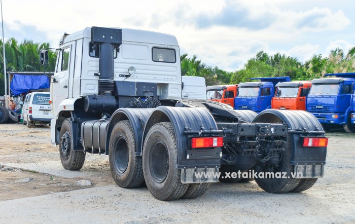 Xe Đầu Kéo 65116 (6x4), 38 Tấn