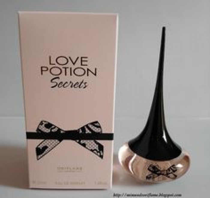 Love potion. Орифлейм Love Potion Secret Eau de Parfum. Love Potion туалетная вода 31493. Орифлэйм Love Potion 31493. Духи Орифлейм Love Potion Secrets.