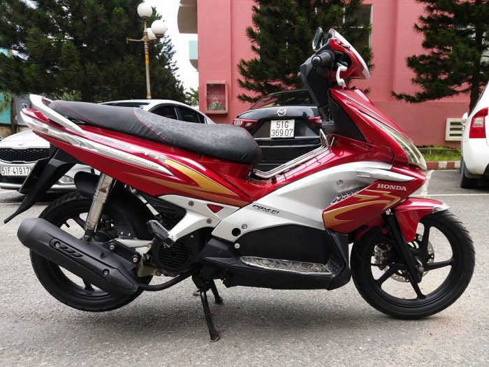Air Blade Hàn Quốc Đỏ  Bạc mẫu Thailan 2 Đèn Giống Honda Air Blade 99%