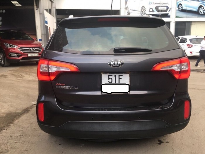 Bán Kia Sorento 2WD  2.4AT 2014 màu xám bstp cực đẹp