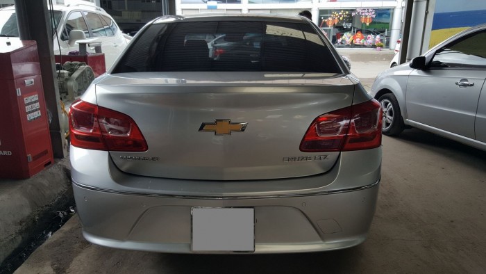 Bán em Chevrolet Cruze 2015 at màu bạc đẹp như mới