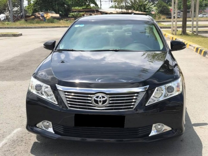 Toyota Camry 2.5G 2013 at màu đen long lanh