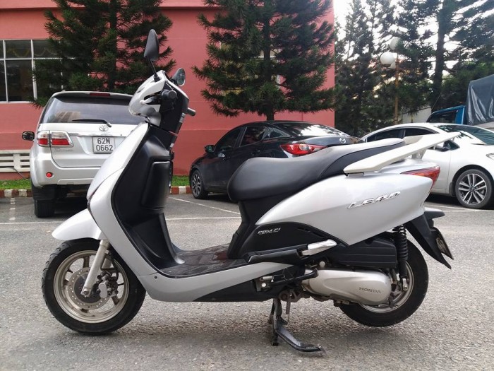 Honda Lead 110Fi Phun Xăng Điện Tử Loại Nhập Khẩu Nguyên Thùng Tuyệt Đẹp
