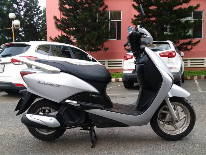 Honda Lead 110Fi Phun Xăng Điện Tử Loại Nhập Khẩu Nguyên Thùng Tuyệt Đẹp