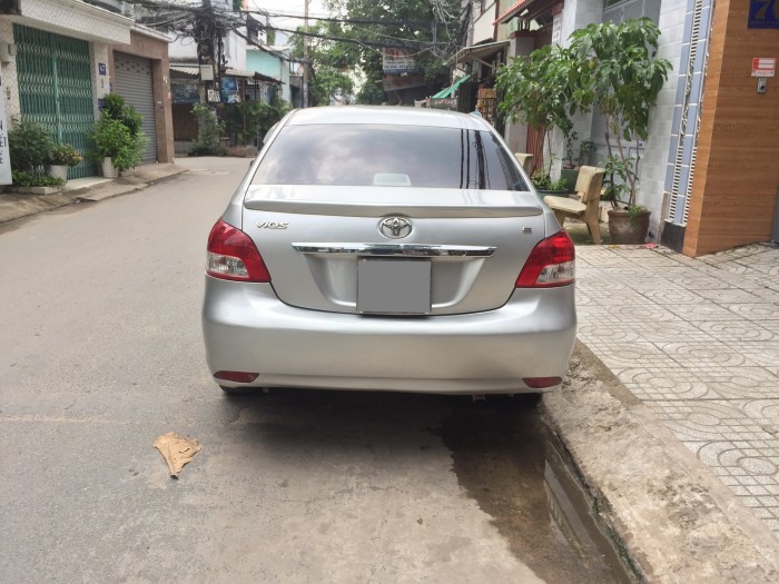 Toyota Vios mt 2010 màu bạc như mới
