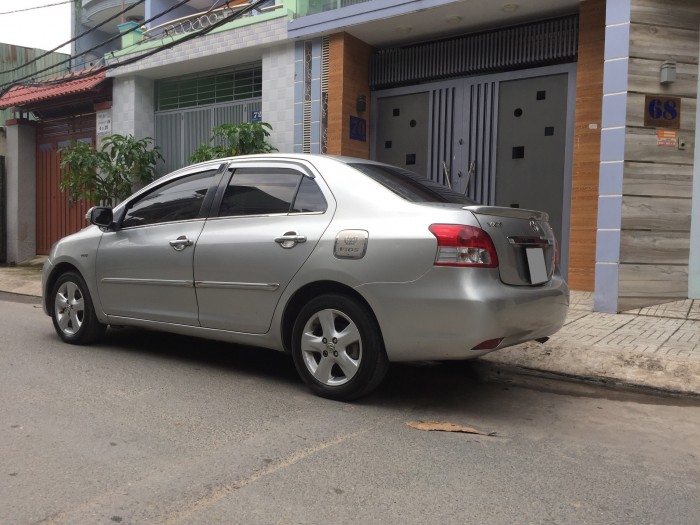 Toyota Vios mt 2010 màu bạc như mới