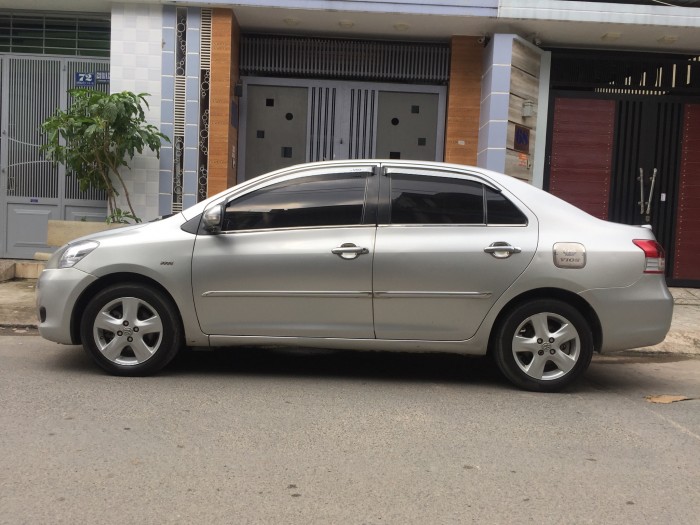 Toyota Vios mt 2010 màu bạc như mới
