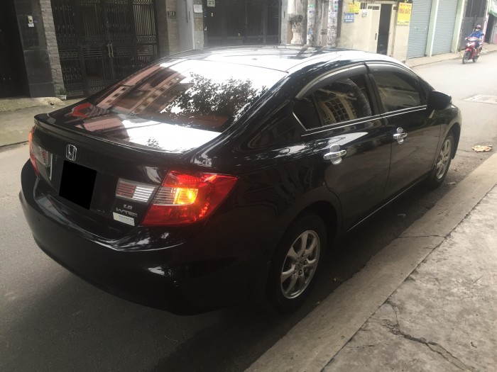Nhà bán HONDA CIVIC 2014 at màu đen