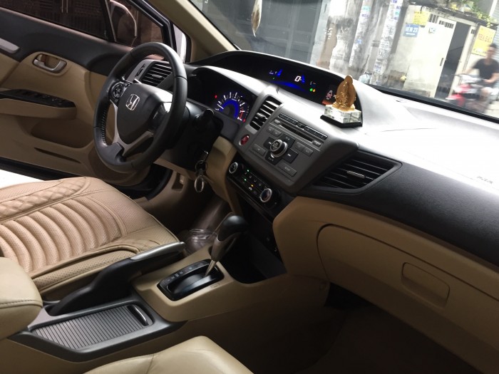 Nhà bán HONDA CIVIC 2014 at màu đen