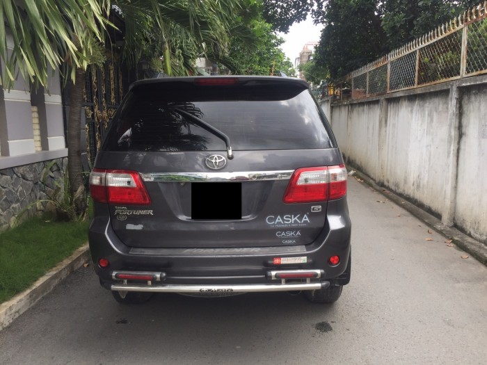 Bán xe Toyota Fortuner G 2010 mt chạy dầu màu ghi