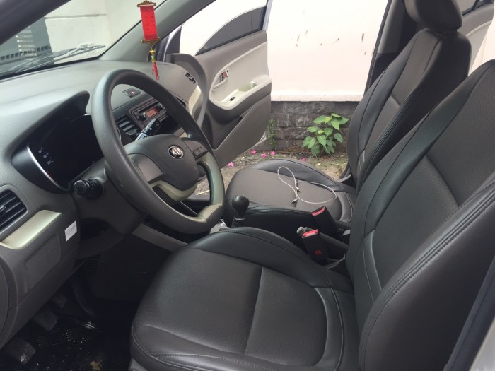 Kia Morning mt 2017 màu bạc xe đập thùng