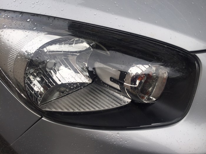 Kia Morning mt 2017 màu bạc xe đập thùng