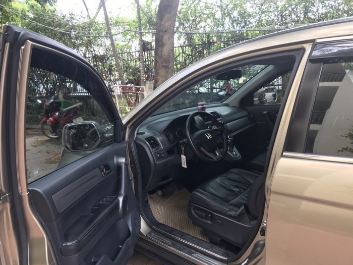 Nhà cần bán Honda CRV 2011 bản 2.4 at vàng hoàng kim