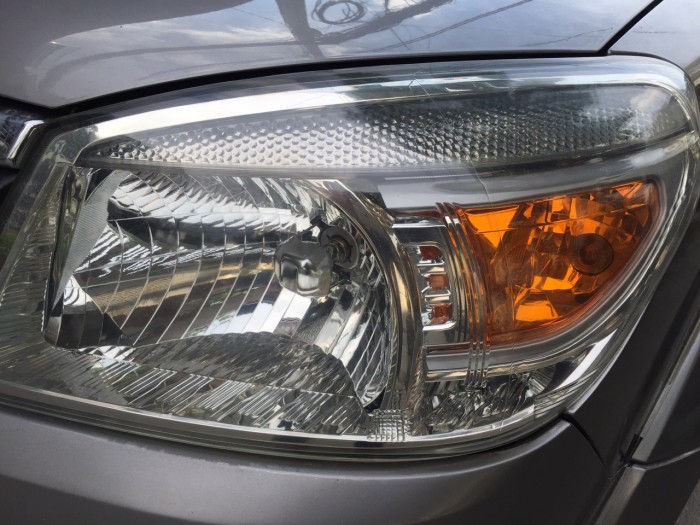 Nhà bán nhanh Ford Everest 2011 at ghi xám chạy dầu