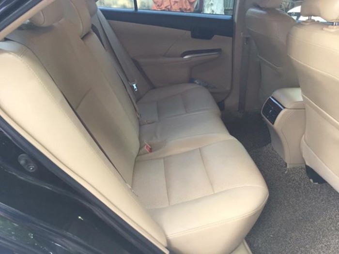 Cần bán chiếc Toyota Camry 2.5G 2015 màu đen