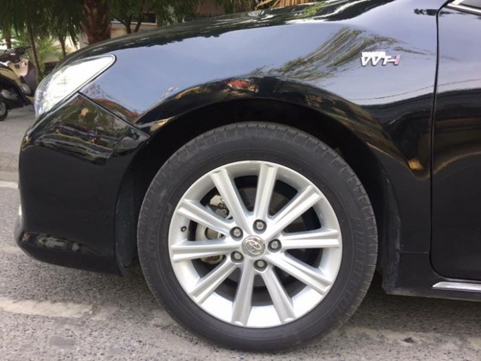 Cần bán chiếc Toyota Camry 2.5G 2015 màu đen