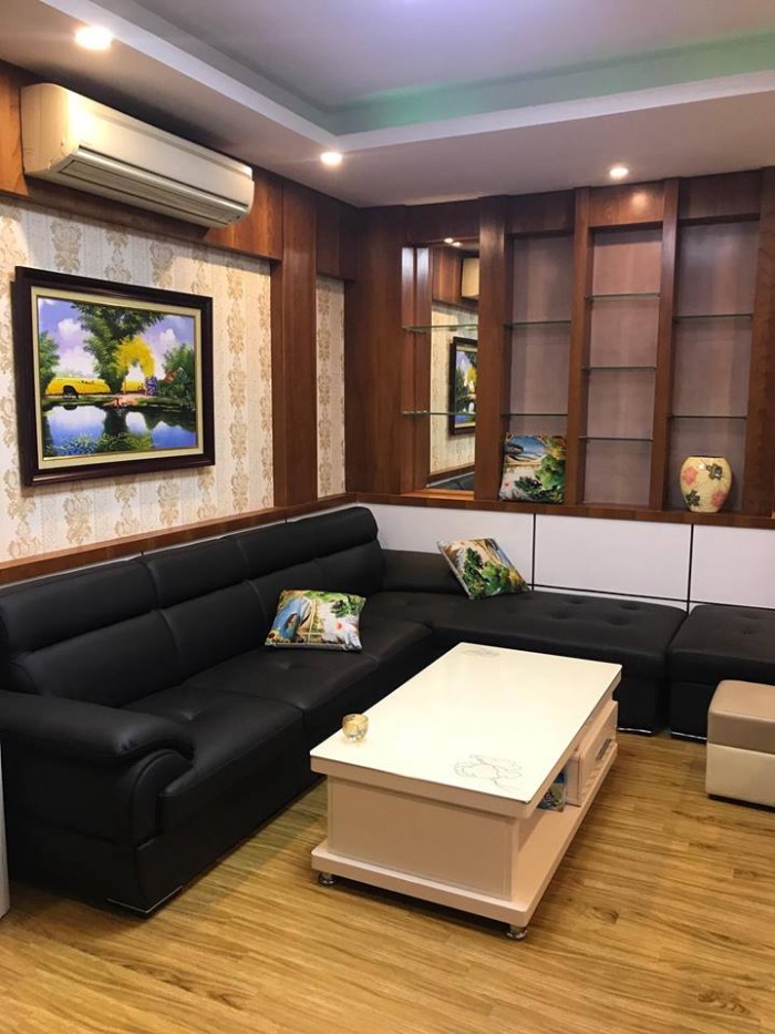 Bán nhà Đường Láng Đẹp lung linh- Lô Góc- Thang máy- Kinh Doanh Sầm Uất
