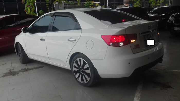 Bán Kia Forte SX 1.6AT 2010 màu trắng bstp