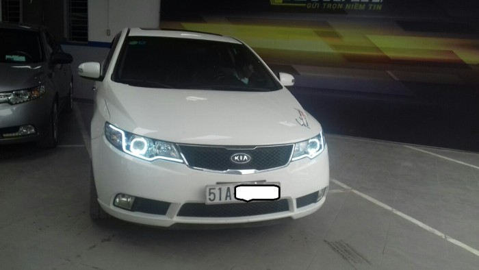 Bán Kia Forte SX 1.6AT 2010 màu trắng bstp