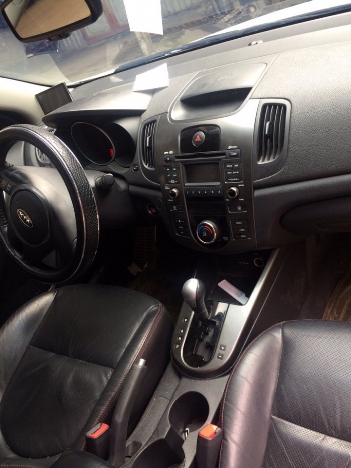 Bán Kia Forte SX 1.6AT 2010 màu trắng bstp