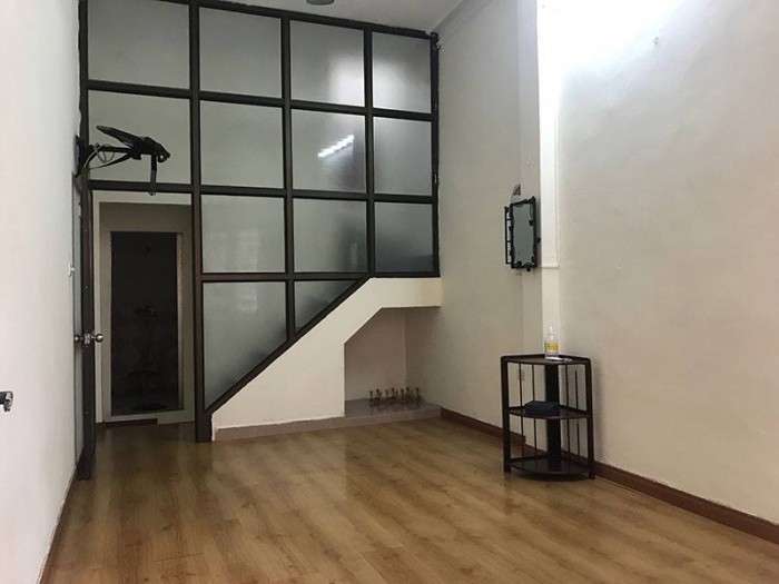 Cần bán gấp nhà với diện tích 25m2 trong ngõ Đội Cấn.