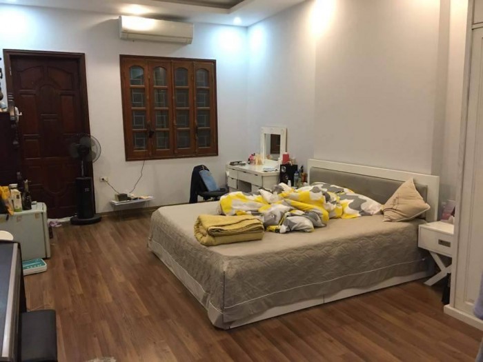 Bán nhà khu Tôn Thất Tùng, 36m2,tiềm năng kinh doanh