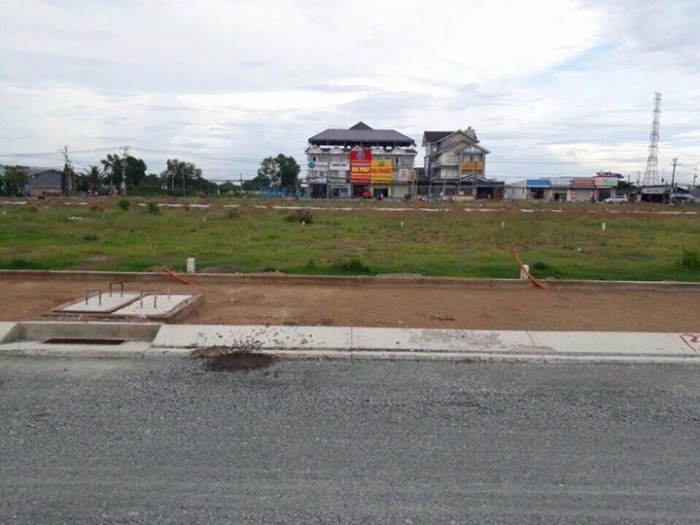 Đất liền kề Vincom Quận 2, đường 32m thuận tiện di chuyển, pháp lí đầy đủ