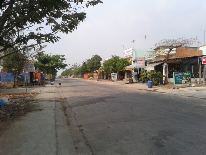 Chính Chủ Kẹt Tiền Sang Gấp Lô Góc 600M2 Mt Chợ + 16 Phòng Trọ Sát Kcn