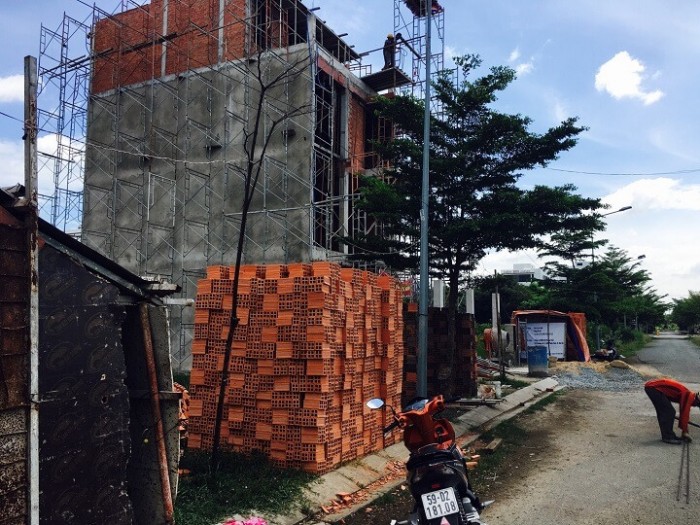 Đất giá rẻ Q 2, 20 nền duy nhất, MT Nguyễn Thị Định, sổ riêng, KDC đông