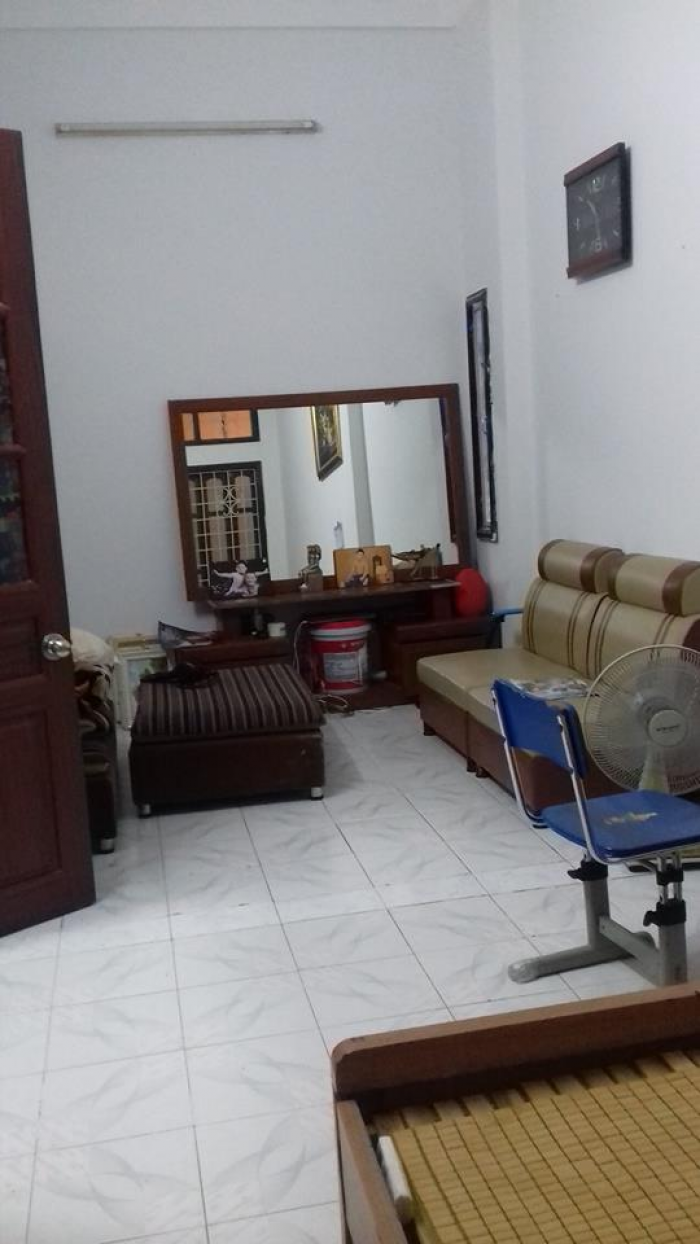 Nhà siêu rẻ Tôn Đức Thắng, 30m2, MT 4.3m