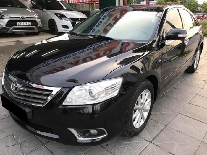 Nhà cần bán Toyota Camry 2009/2010 at đen