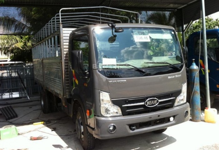 Cần bán Xe tải veam VT650 thùng bạt động cơ Nissan