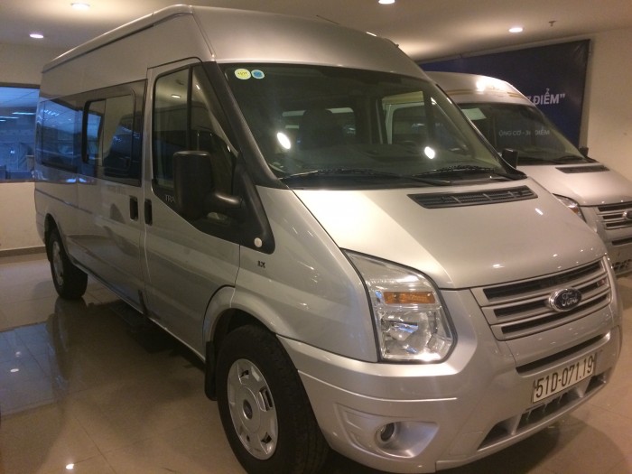 Ford Transit Van 6 Chổ