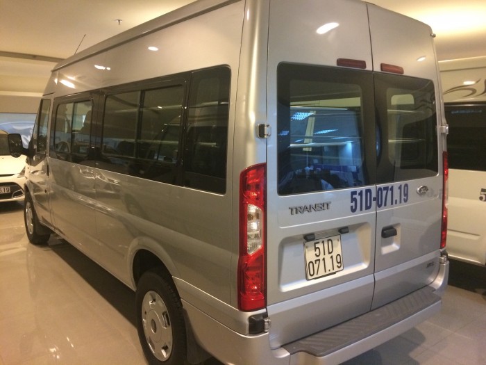 Ford Transit Van 6 Chổ