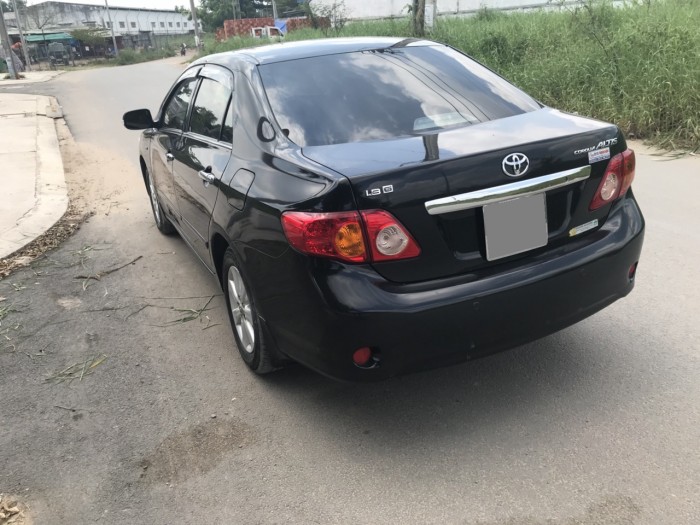 Nhà cần bán Toyota Altis at màu đen 2009