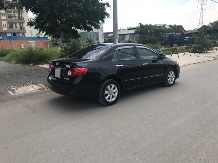 Nhà cần bán Toyota Altis at màu đen 2009