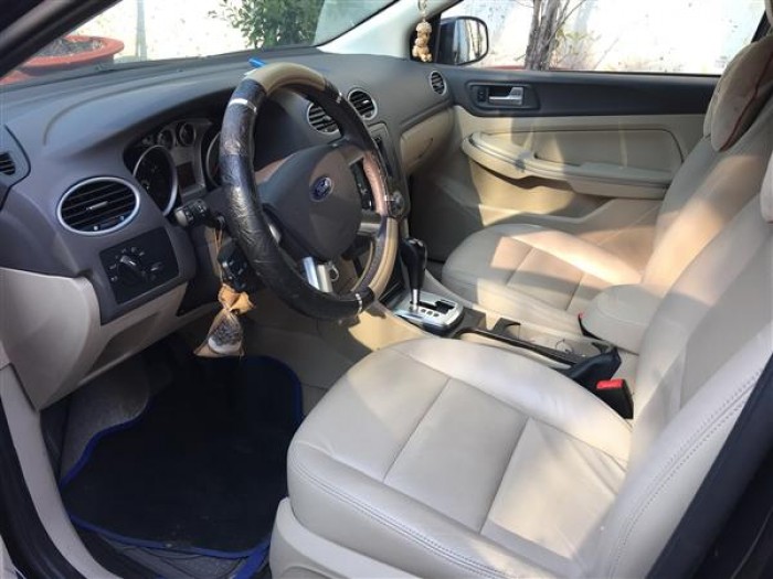 Cần bán xe Ford Focus 2.0 sx 2011 màu đen full opption