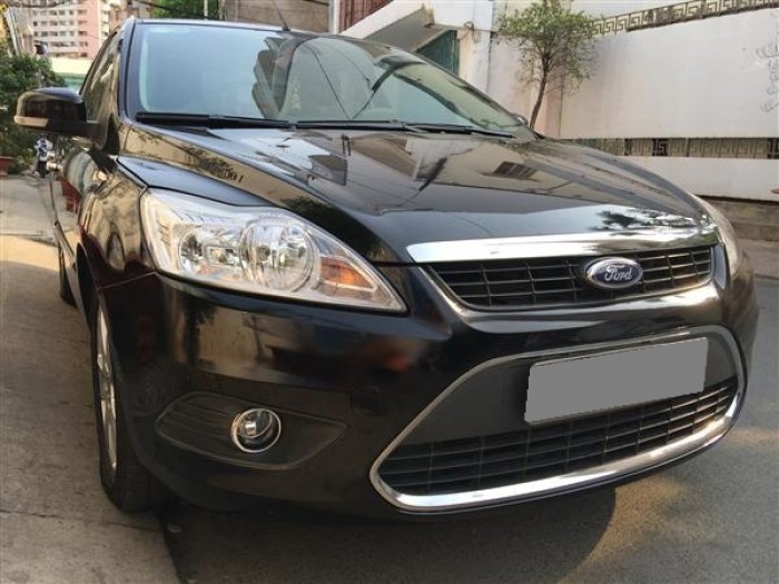 Cần bán xe Ford Focus 2.0 sx 2011 màu đen full opption