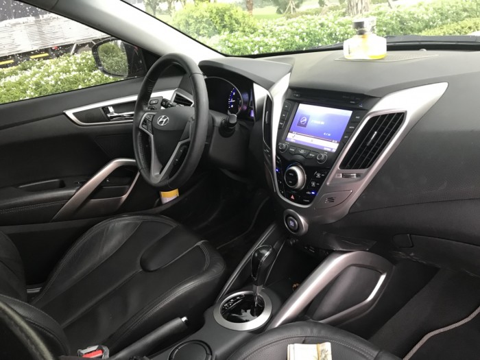 Bán em Hyundai Veloster at 2012 màu đỏ xe cọp