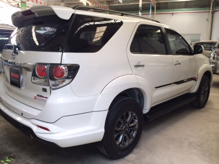 Bán Xe Toyota Fortuner Sportivo 1 Cầu, Màu Trắng 2016