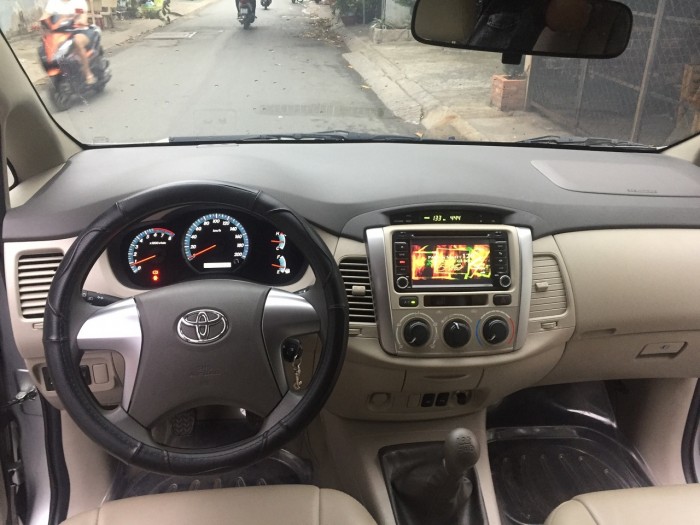 Bán INNOVA 2015 mt bạc
